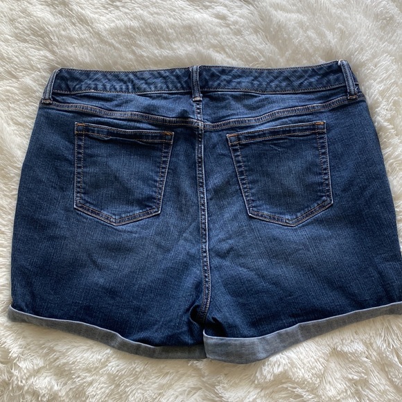 Torrid Denim FIRST AT FIT Shorts - Picture 3 of 11